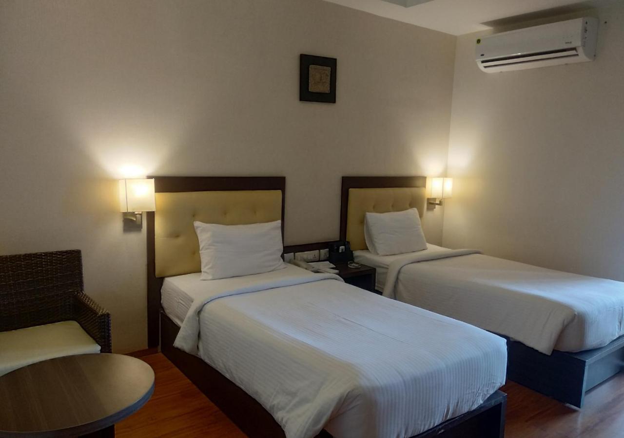 Hotel Grand Arcadia Tiruchirappalli Zewnętrze zdjęcie