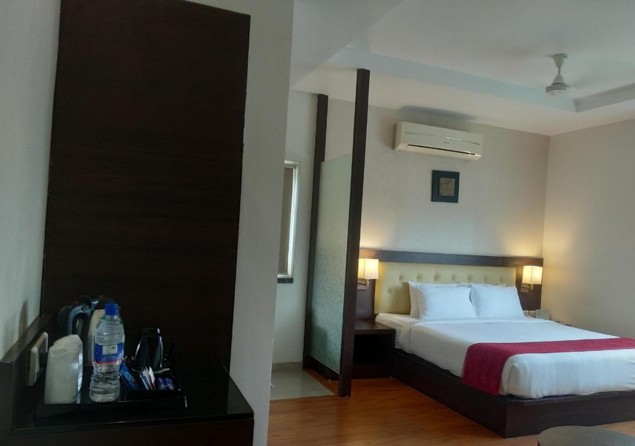 Hotel Grand Arcadia Tiruchirappalli Zewnętrze zdjęcie