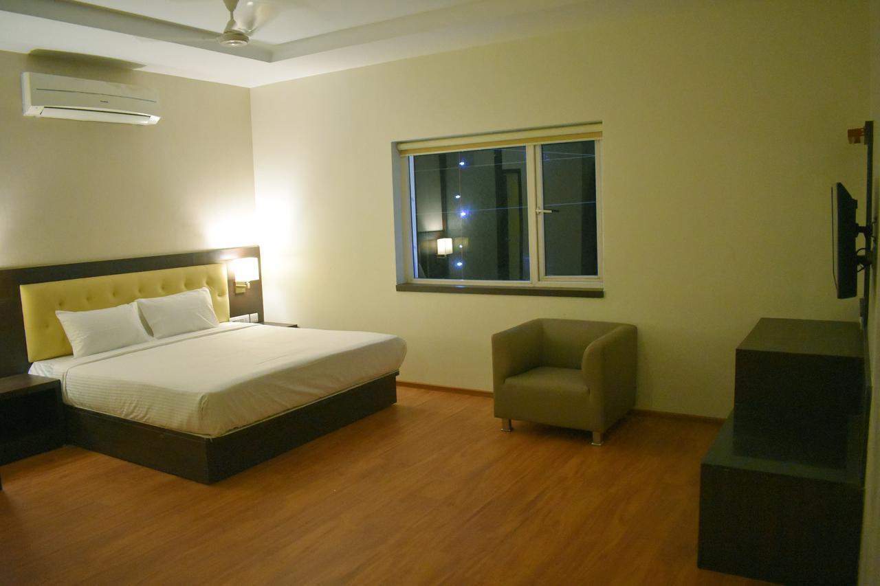 Hotel Grand Arcadia Tiruchirappalli Zewnętrze zdjęcie