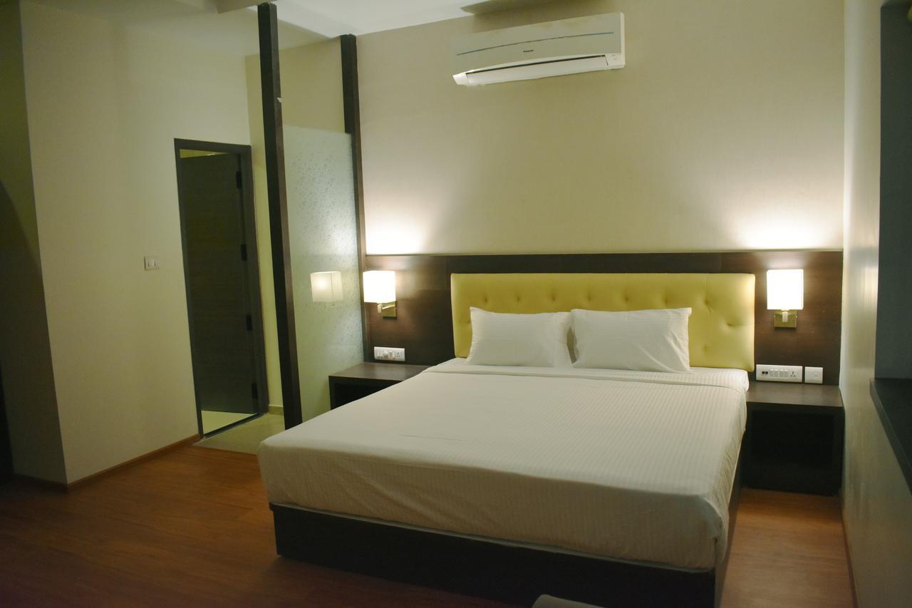 Hotel Grand Arcadia Tiruchirappalli Zewnętrze zdjęcie